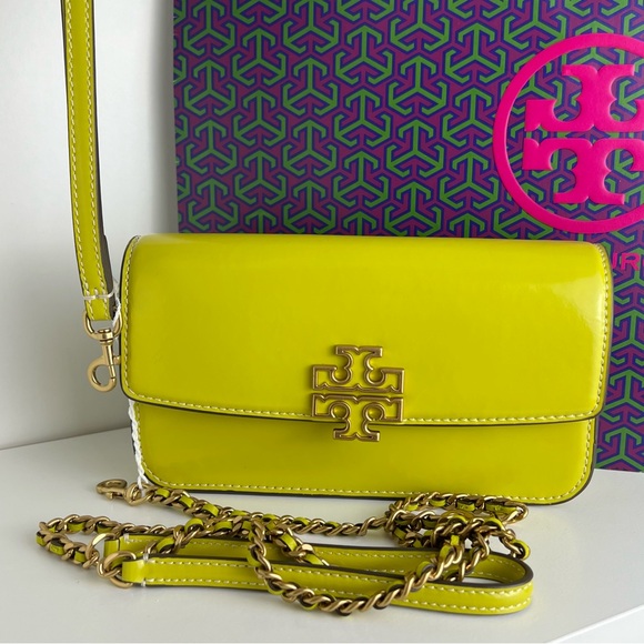 NWT Tory Burch Britten Patent Chain Wallet W/ Wristlet - Picture 1 of 17